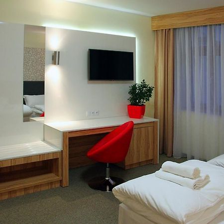 Hotel Przy Baszcie Legnica Kültér fotó